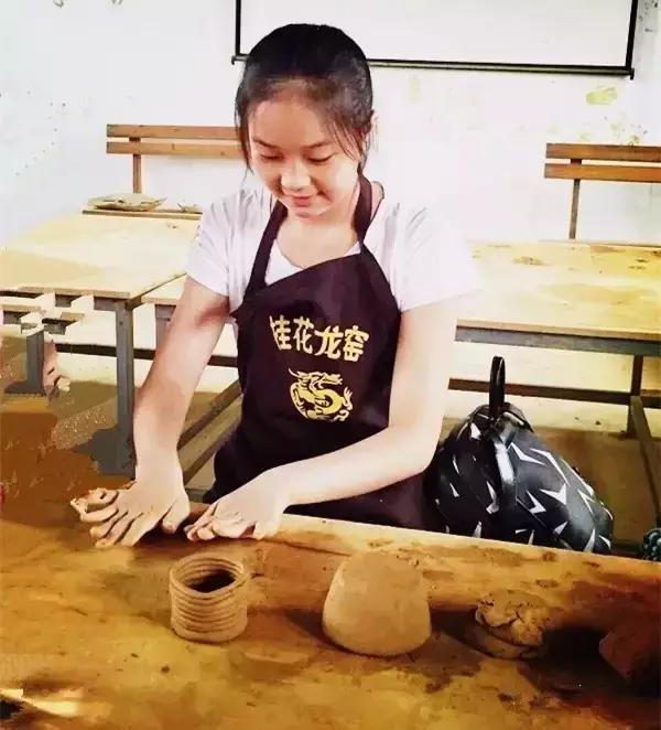 探秘小巷中的独特风味小店，网友最新上传免费美食攻略